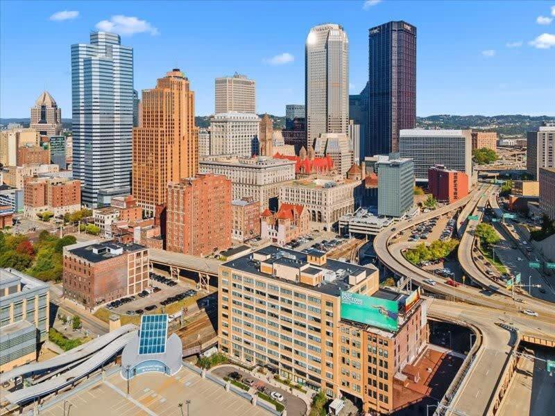 Cozysuites Roomy 1Br, Downtown Pittsburgh Esterno foto
